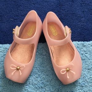 Size 8 Mini Melissa in excellent used condition